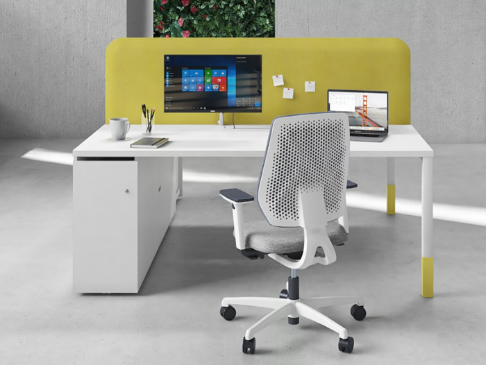 ASTERISCO APP - TOP FLY - Multiple wooden office desk with sound absorbing screens _ ESTEL GROUP